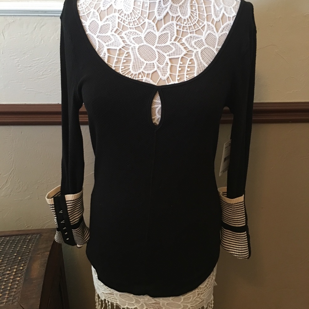 ⭐️NWT⭐️ Free People Black & Tan Long sleeve (#59)